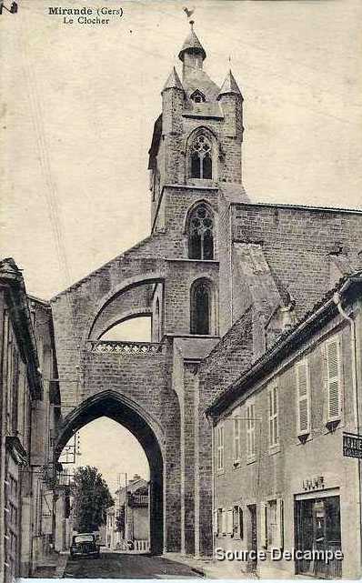 32 Mirande Le Clocher.jpg